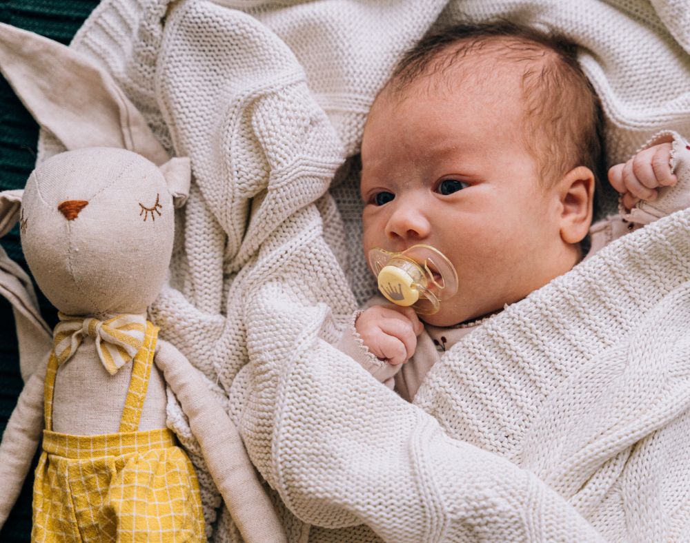 korak po koraku pri odvajaju od dude k ninici